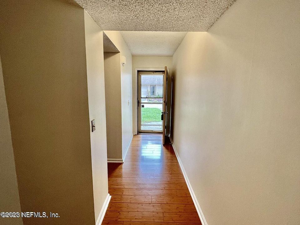 1st image of 3372 Donzi Way W