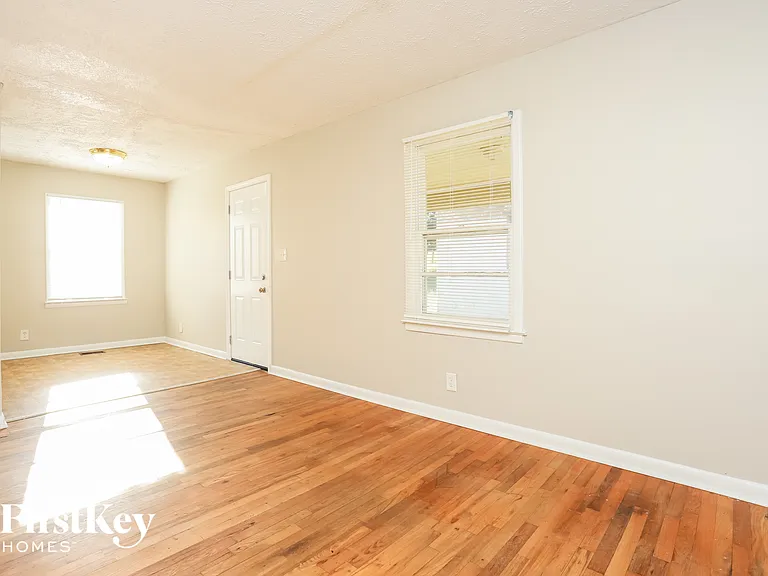 297 Reed St — Photo 3