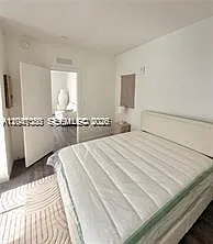 1525 Euclid Ave #10 — Photo 2