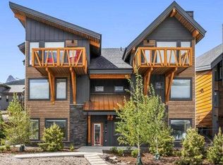 209 N Stewart Creek Rise #202K, Canmore, AB T1W 0N9