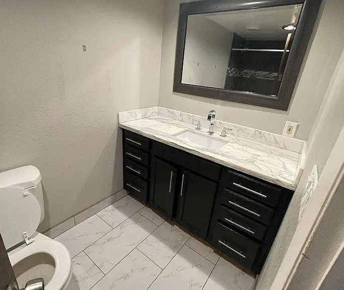 1890 E Aspen Dr — Photo 2