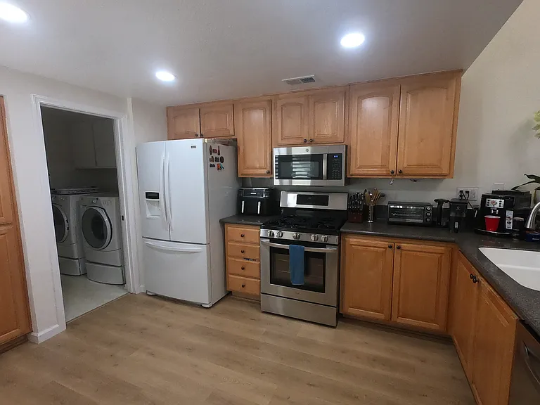 26465 Portola — Photo 9