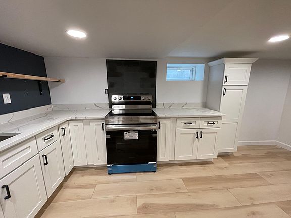 4th image of 129 Park St #B