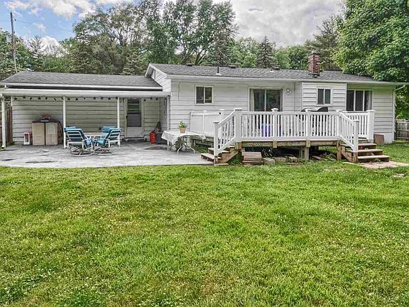 3rd image of 5222 Tahquamenon Trl