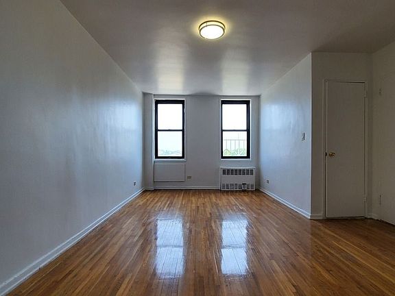 2nd image of 50 Shore Blvd APT 3D