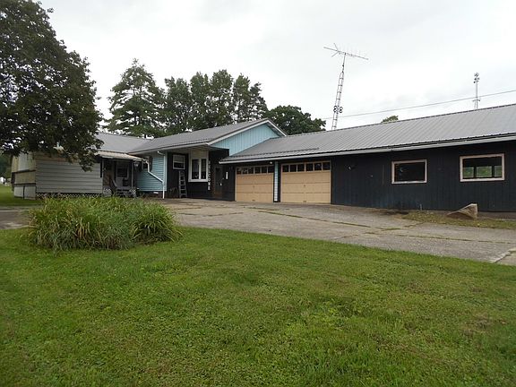 3rd image of 51 & 53 Hormtown Rd