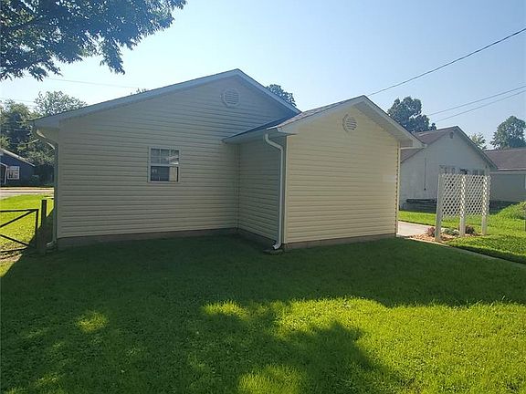 3rd image of 318 S Sassafrass St