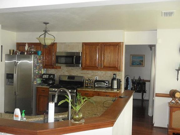 5th image of 3108 Crestwood Ln