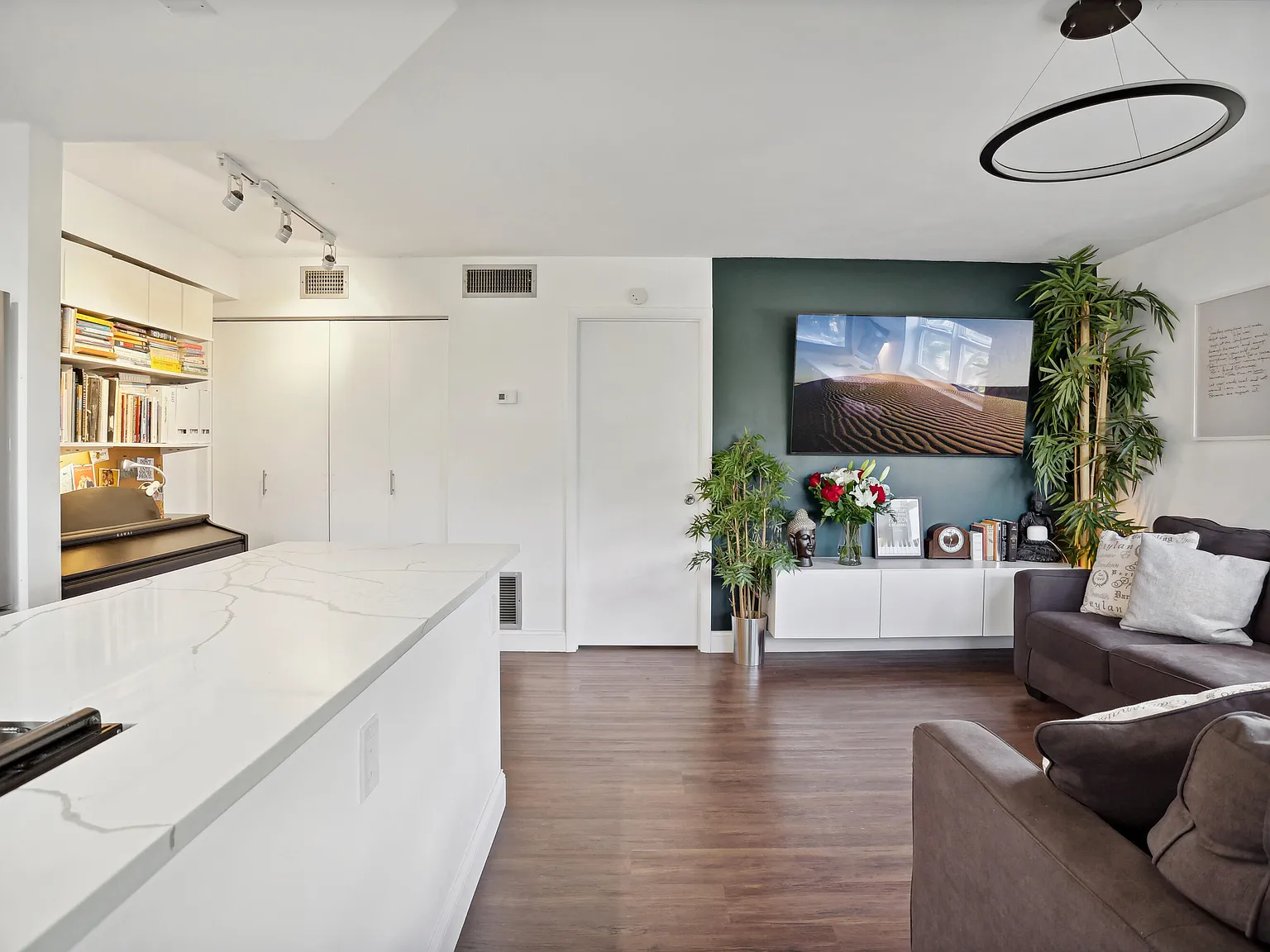 1 bed, 1.0 bath, 578 sqft, $2,000 — Photo 4