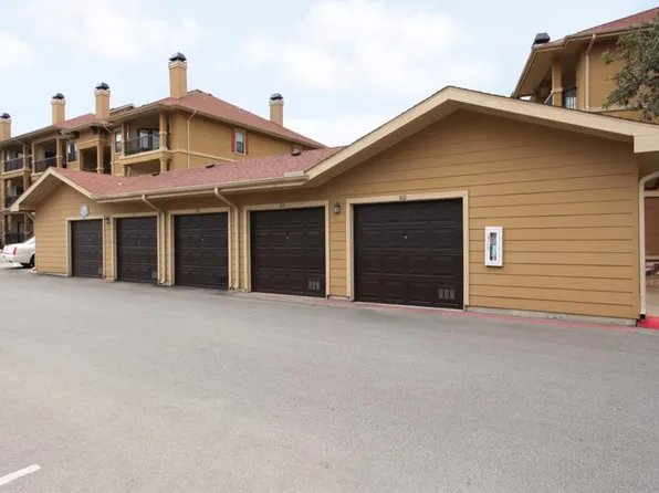 Montecristo Apartments