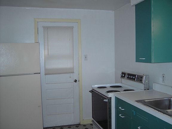 kit side door