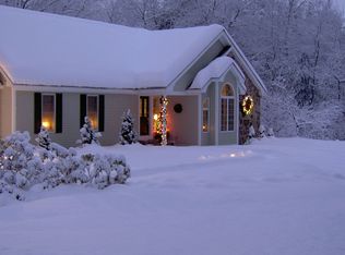 189 Wallace Rd, Bedford, NH 03110