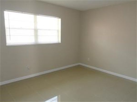 2nd image of 160 NW 14th St #0