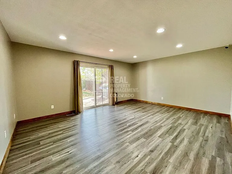 9388 W Eastman Pl — Photo 4