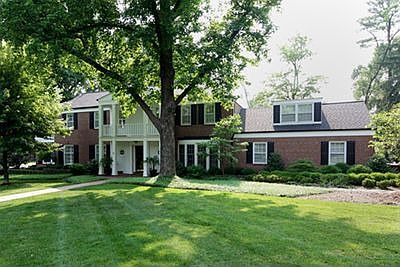 2nd image of 54 Briarcliff