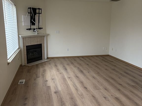 4th image of 13517 68th Avenue Ct E