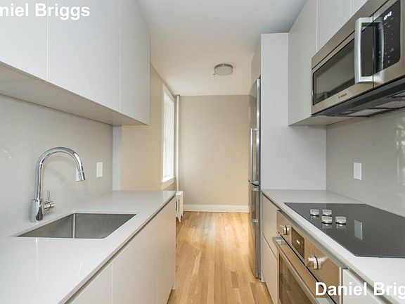 2nd image of 286 Chestnut Hill Ave #10A