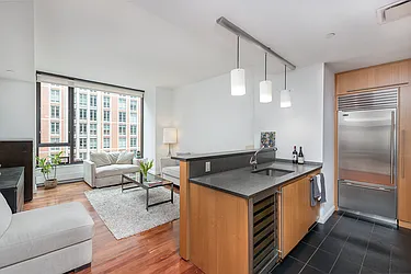 505 Greenwich Street, #5G