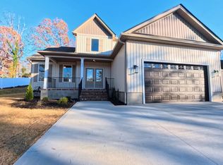 242 Red Hawk Dr, Campobello, SC 29322