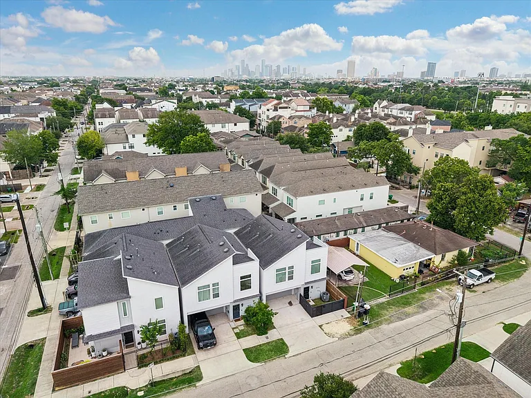 2310 Langston St — Photo 21