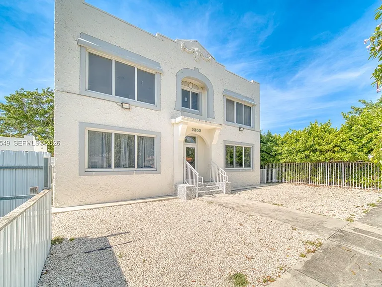 2352 SW 5th St #5 — Photo 19