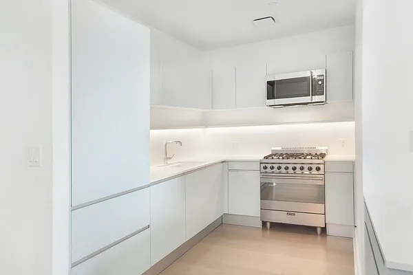 Rented by Level Group | media 11