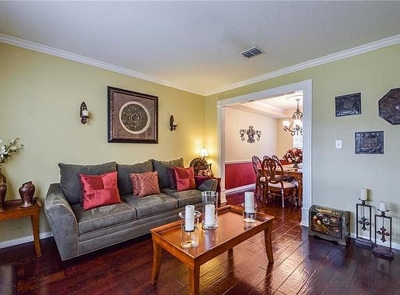 4th image of 1387 Clear Creek Dr