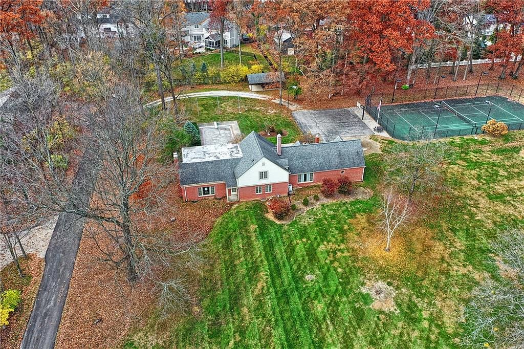 8002 N Meridian St, Indianapolis, IN 46260 Zillow