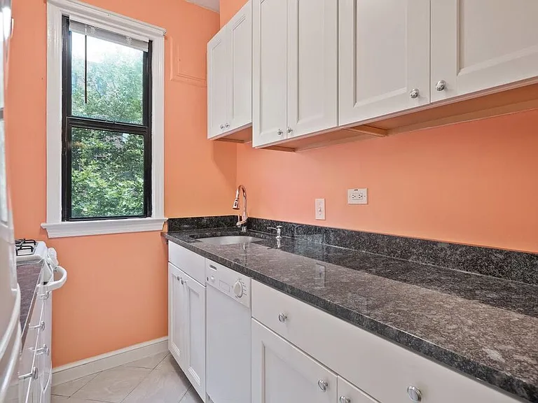 2515 K St NW #609 — Photo 5