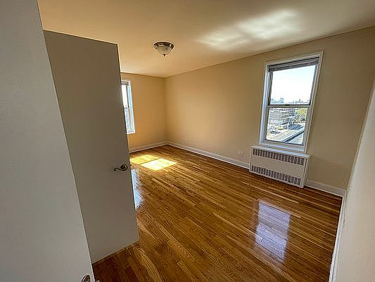 3rd image of 17810 Wexford Ter APT 7X