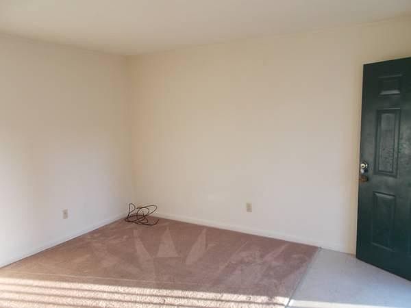 2nd image of 105 Ppoole St