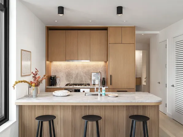 1 Boerum Pl #10C, Brooklyn, NY 11201
