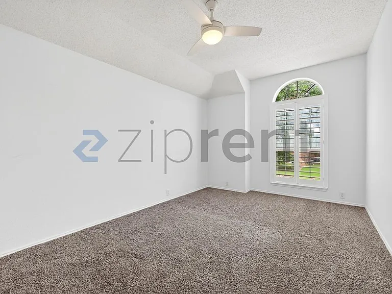 10604 Ambergate Ln — Photo 32