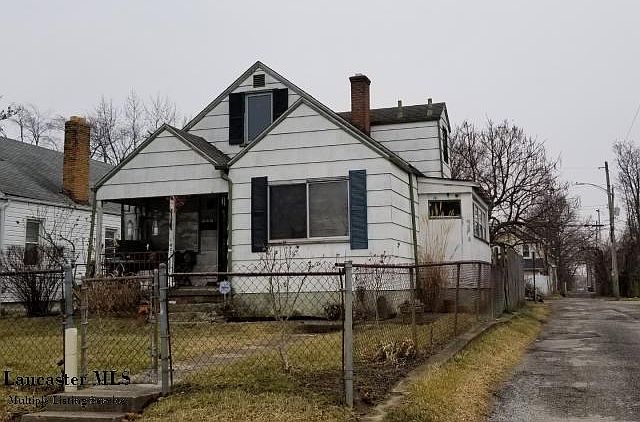 2nd image of 1821 Agler Rd