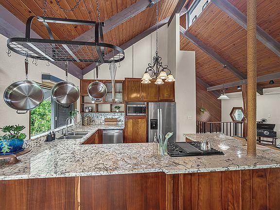 3rd image of 446 Ainalako Rd