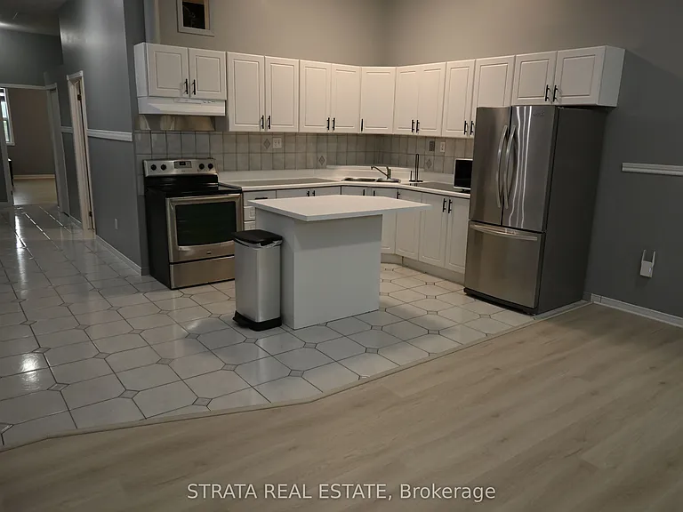 199 King St E #1 — Photo 22