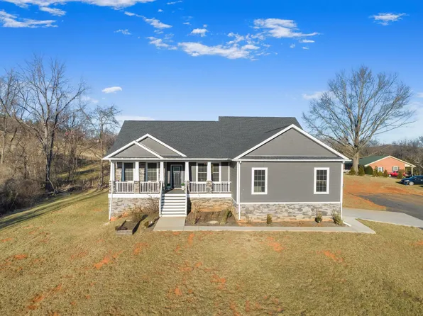 69 Harman Rd, Staunton, VA 24401