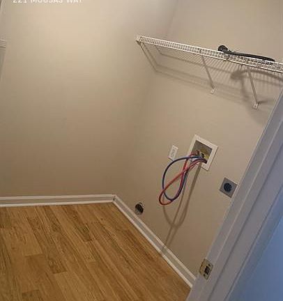 5th image of 221 Mousas Way