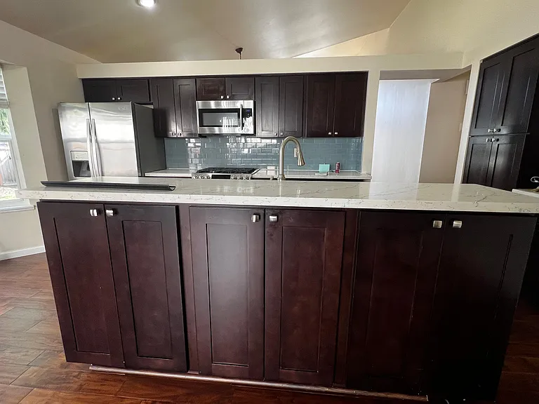12810 NE 101st Pl — Photo 3