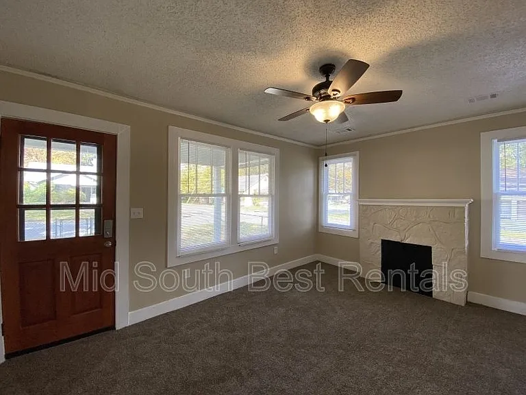 1800 W Long 17th St — Photo 3