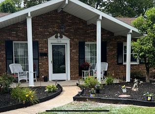 105 Fair St, Carmi, IL 62821