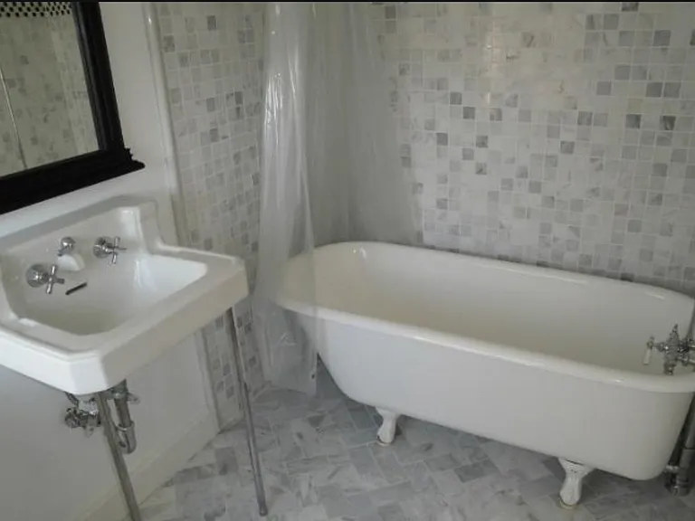 37 R St NW #1 — Photo 14