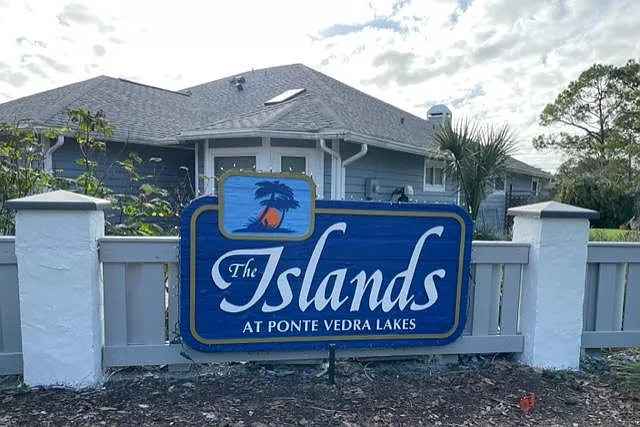 The Islands is a wonderful quiet, friendly and well maintained neighborhood
