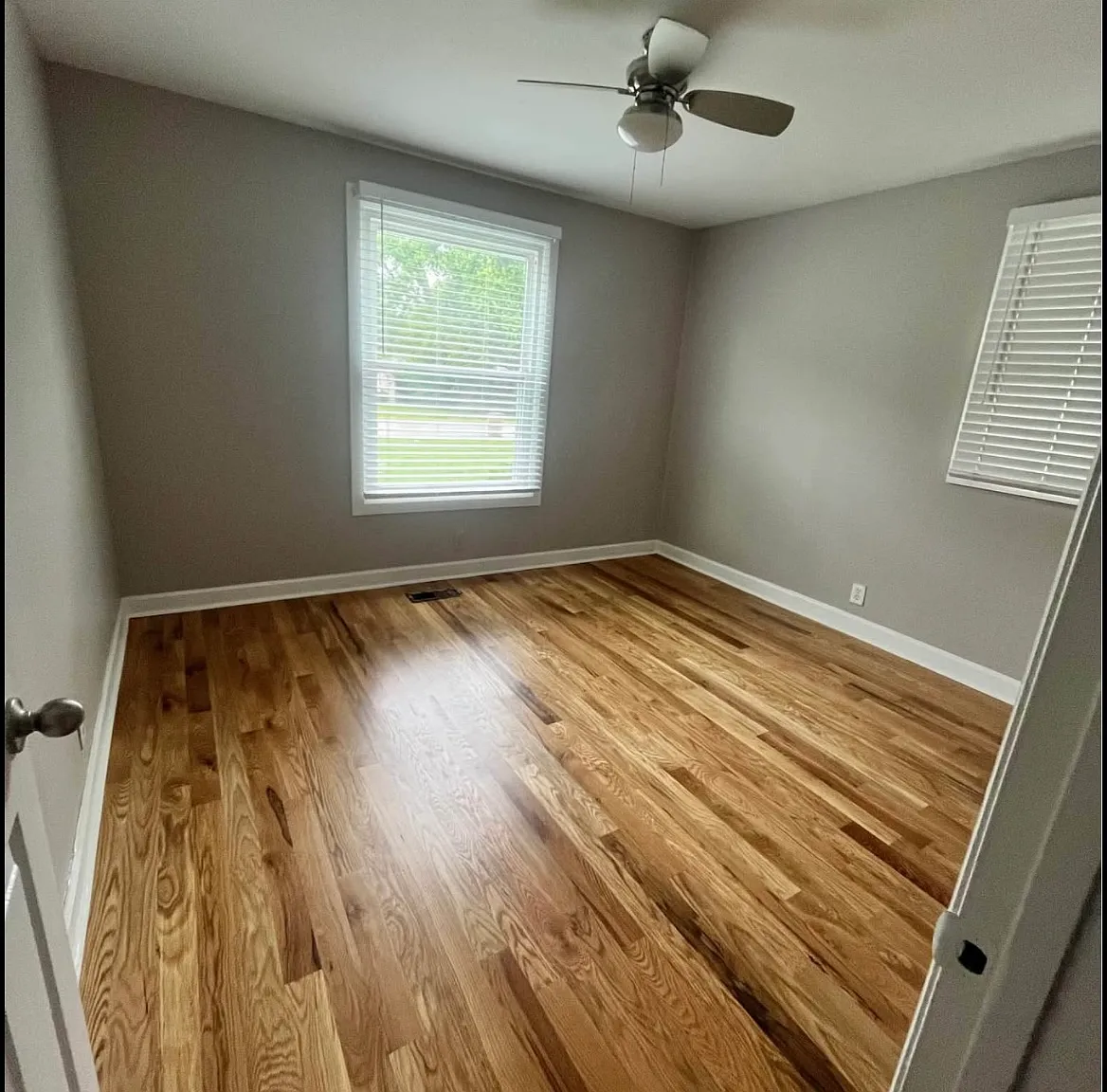 2 bed, 1000 sqft, $1,900 — Photo 3