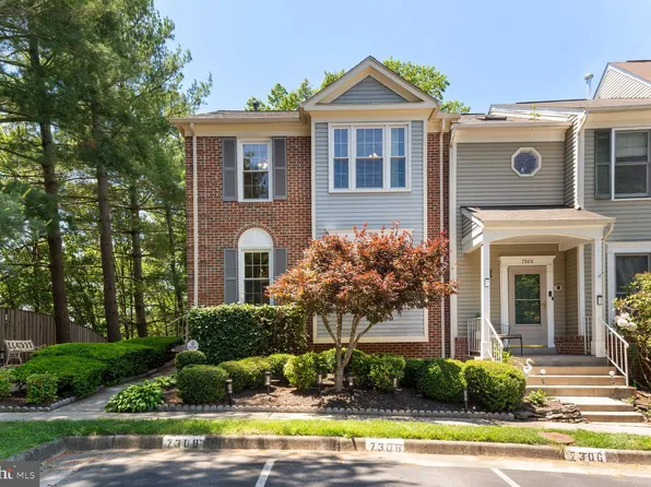 7308 Treetop Hill Ln, Springfield, VA 22152