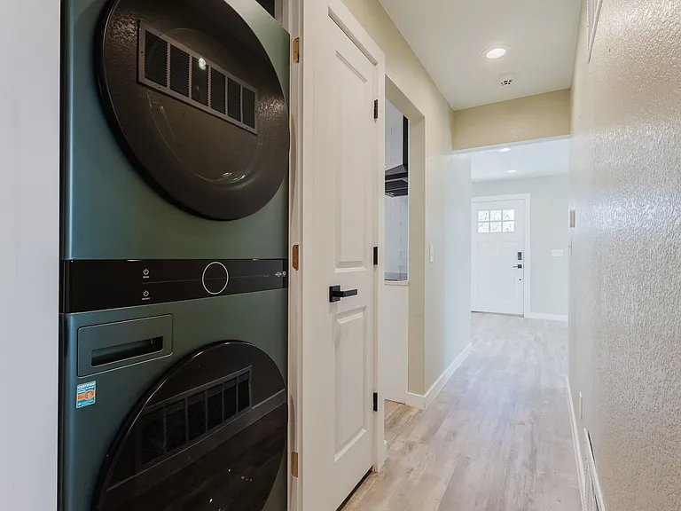 4001 E Cornell Ave — Photo 18