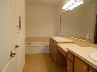 1st image of 2553 Creekside Drive