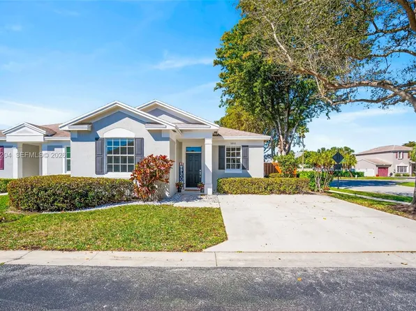 5911 Kelsey Ln, Tamarac, FL 33321