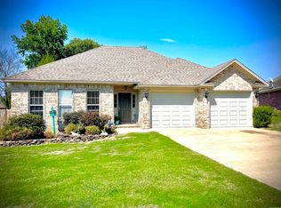 422 Craig Dr, Searcy, AR 72143