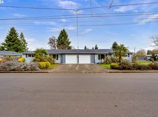 2043 Smithoak St, Eugene, OR 97404